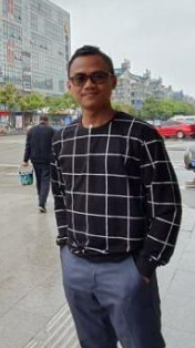 Sandy Dwi