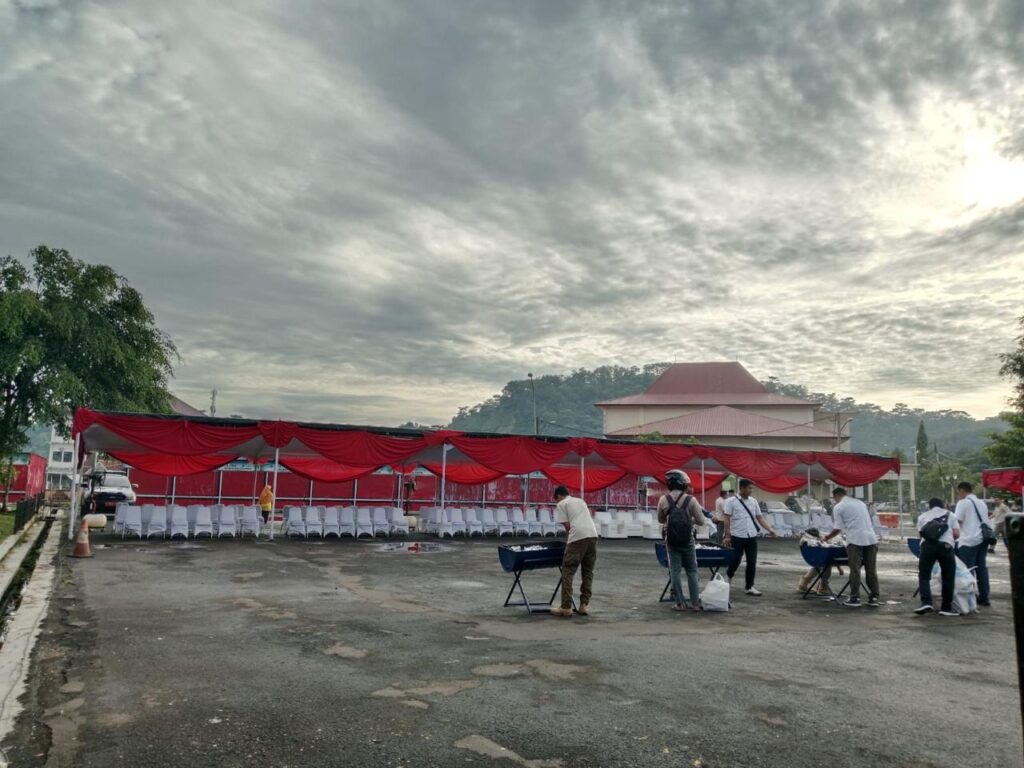 Sewa Tenda Plafon Semarang