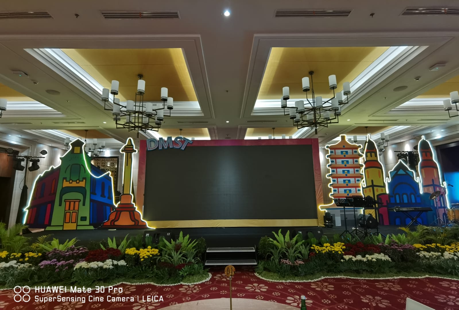 Sewa Videotron Profesional Semarang